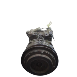 Mitsubishi Pajero 2500 Diesel anno dal 1991 al 1999 Compressore aria condizionata 047200